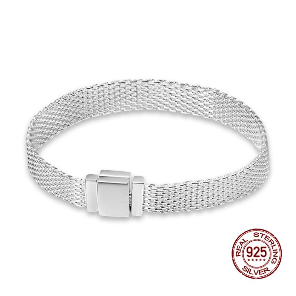 Latest Fashion Trends with New Bracelet Pendants for Women in Pakistan - Image 3