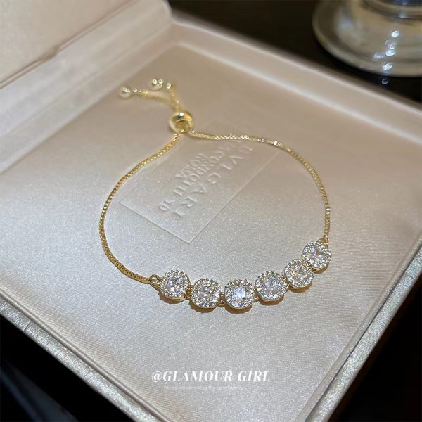 Luxurious Adjustable  Bracelets For Women Wedding in Pakistan - Image 5