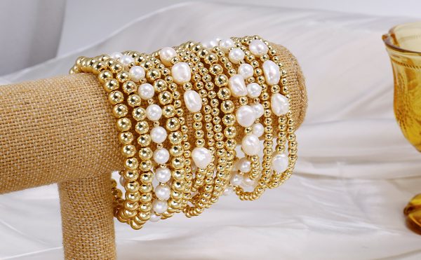 Comfortable Glamour: Gold Plated Bracelet Gifts