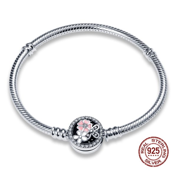 Latest Fashion Trends with New Bracelet Pendants for Women in Pakistan - Image 5