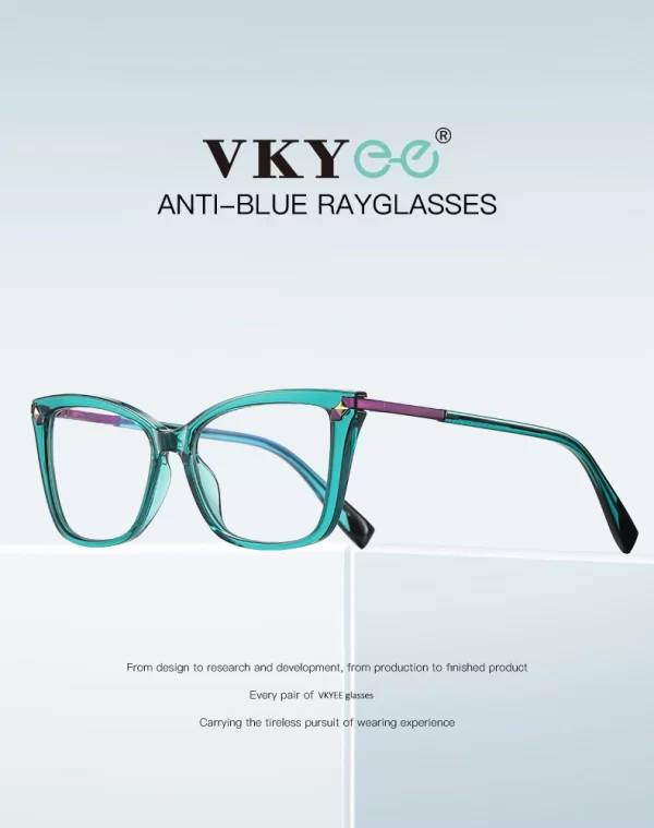 Woman Glassec - Elevate Your Style and Vision | Fashion Eyewear - Image 3