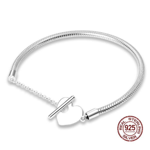 Latest Fashion Trends with New Bracelet Pendants for Women in Pakistan - Image 2