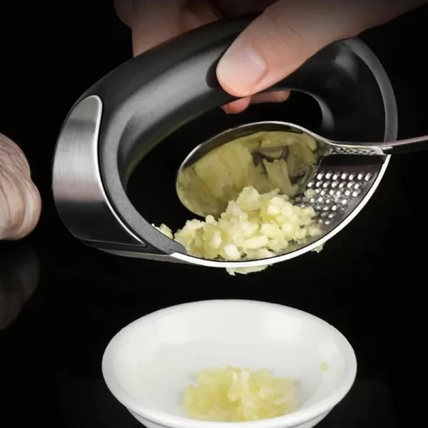 Garlic Press Crusher Chopping Tool - Mincer, Masher, and Chopper for Effortless Garlic Prep - Image 6