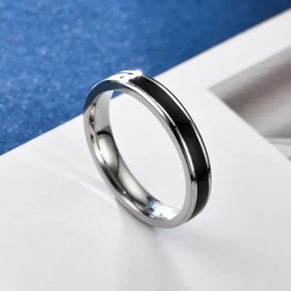 Simple Classic Alliance Wedding Rings - Image 2