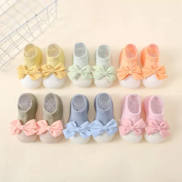 Girls Soft Rubber Sole Crib Toddler Booties