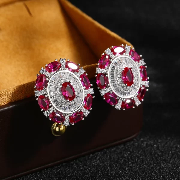 Women sparkling jewelry sets in Pakistan