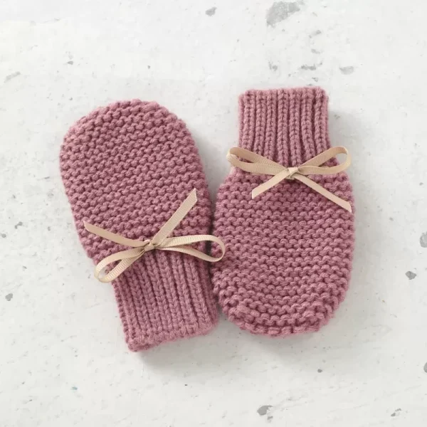 Adorable and Functional: Knit Baby Shoes and Gloves Set for Newborn Girls