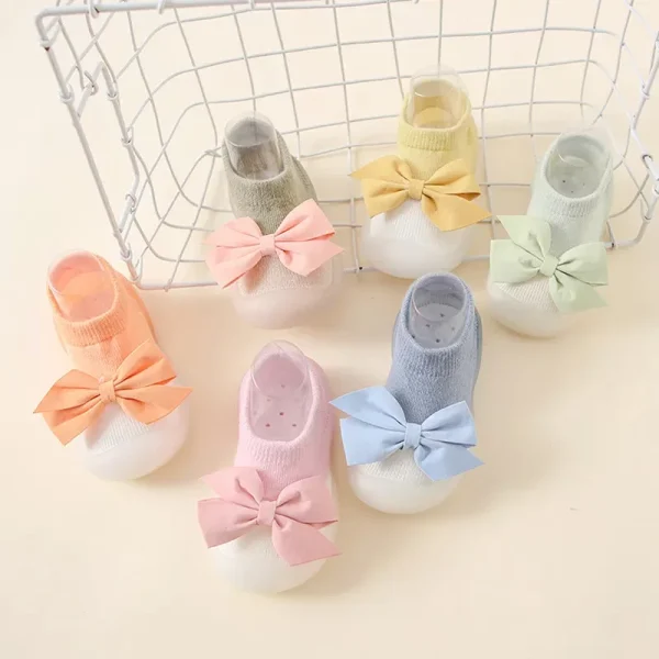 Girls Soft Rubber Sole Crib Toddler Booties