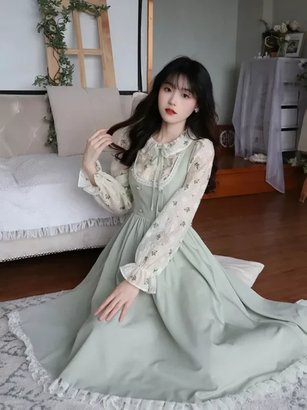 Ladies’ Green Elegant Dress: A Must-Have for Spring 2024