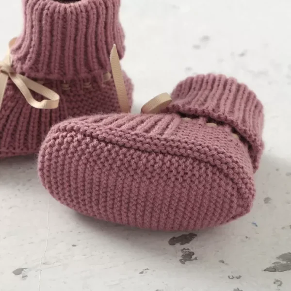 Adorable and Functional: Knit Baby Shoes and Gloves Set for Newborn Girls