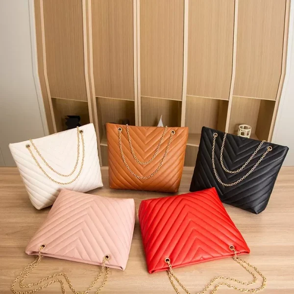 High Quality Pu Leather Handbags and Purses price in Palistan