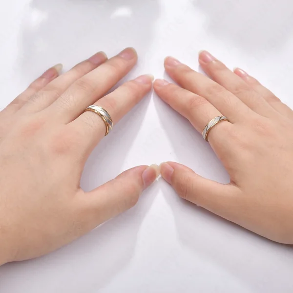 Golden Wave Pattern Wedding Rings for Couples price in Pakistan