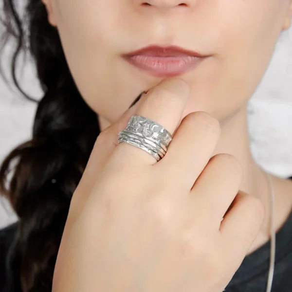 Huitan Caved Sun Moon Star Finger Ring for Women Retro Wide Rings Hip Hop Bohemia Style Girls Accessories Unique Female Jewelry