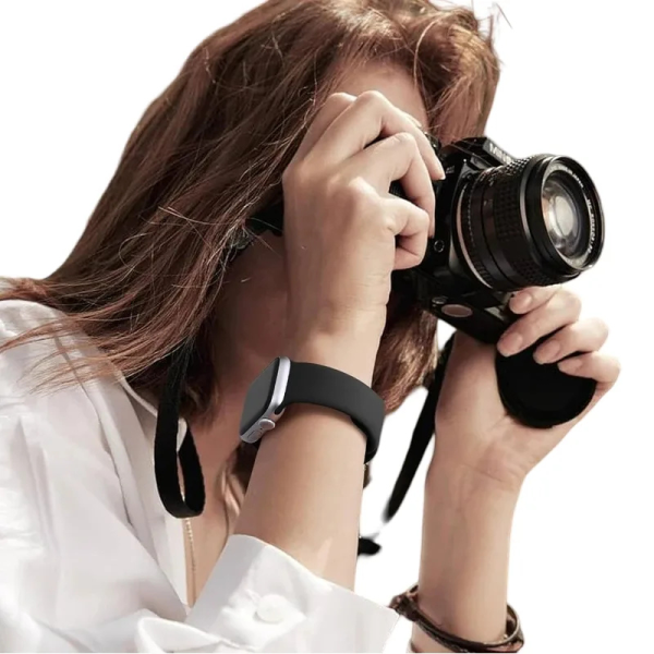 Comfort-Fit Silicone Apple Watch Strap – Durable & Stylish